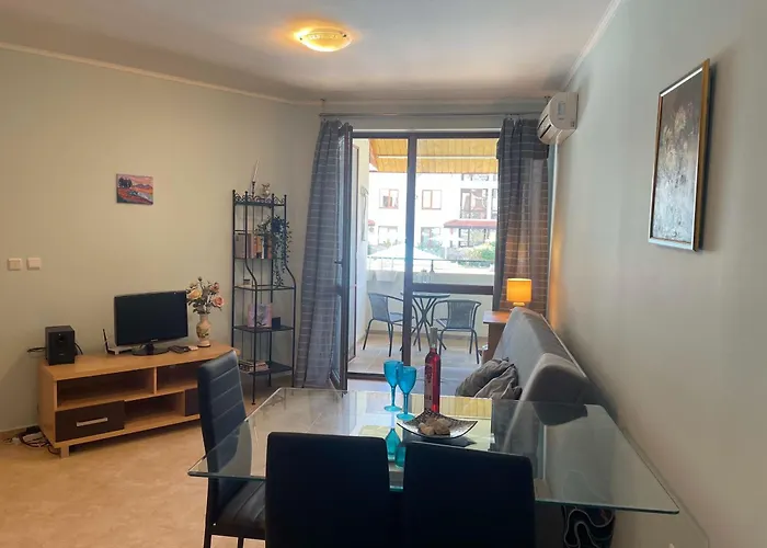 Private Apartments In Apolon