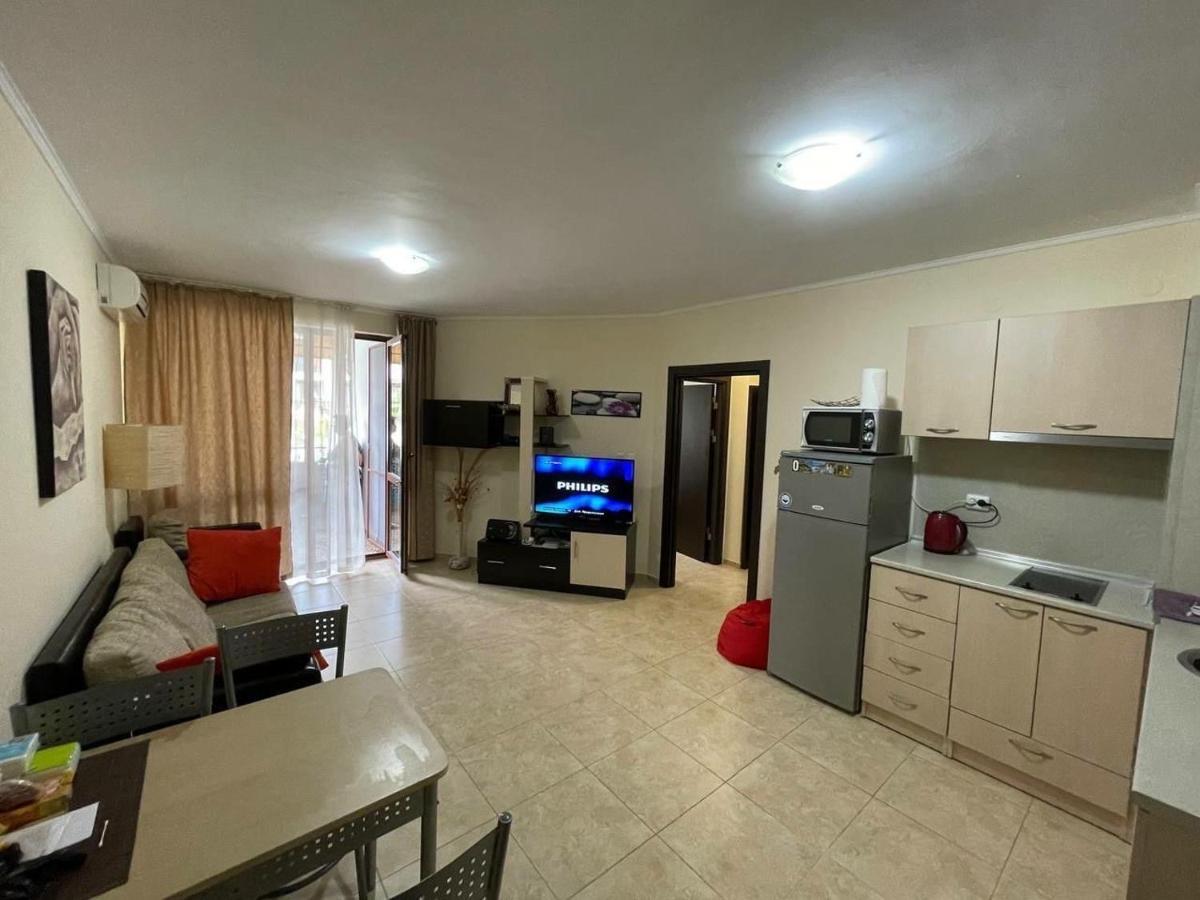 Private In Apolon Apartment