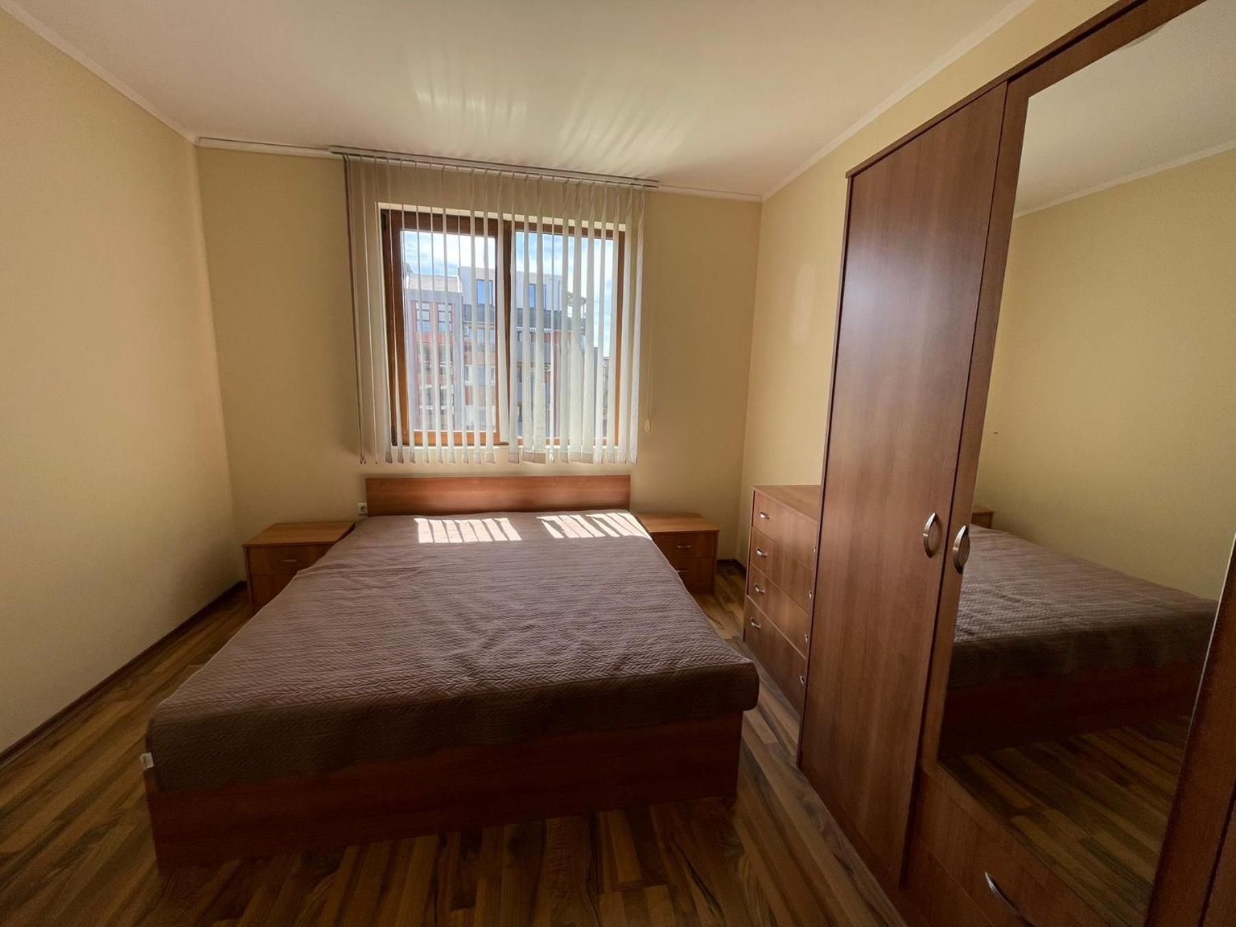 Private In Apolon